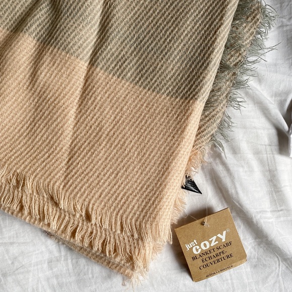 MWT Just Cozy Pink & Grey Blanket Scarf - Picture 2 of 4